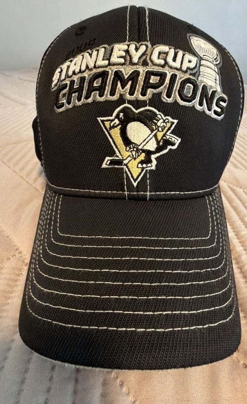 Reebok Pittsburgh Penguins 2009 Stanley Cup Champions Flexfit Hat